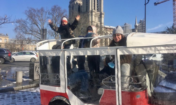 Tuktuk Paris Neige snow Cathedral Notre-Dame